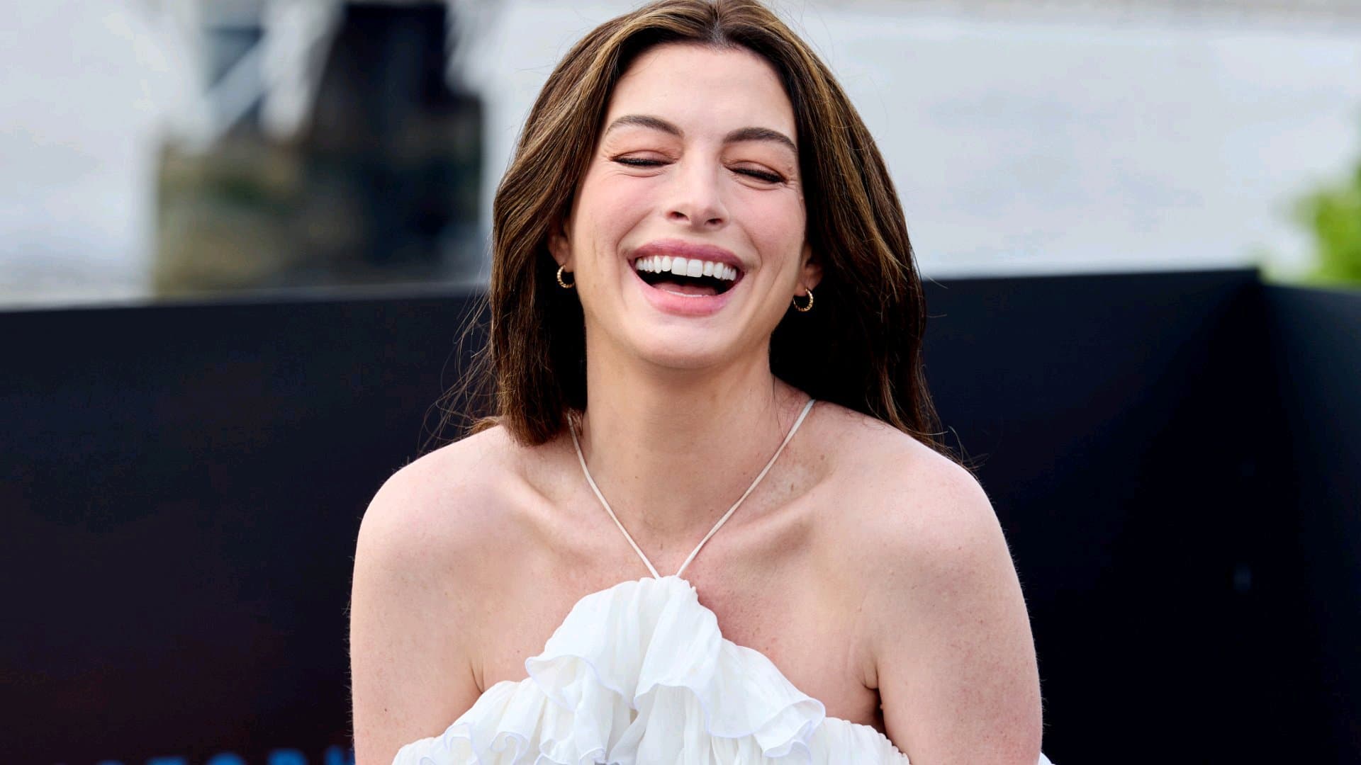 Uburanga bwa Anne Hathaway w'imyaka 43