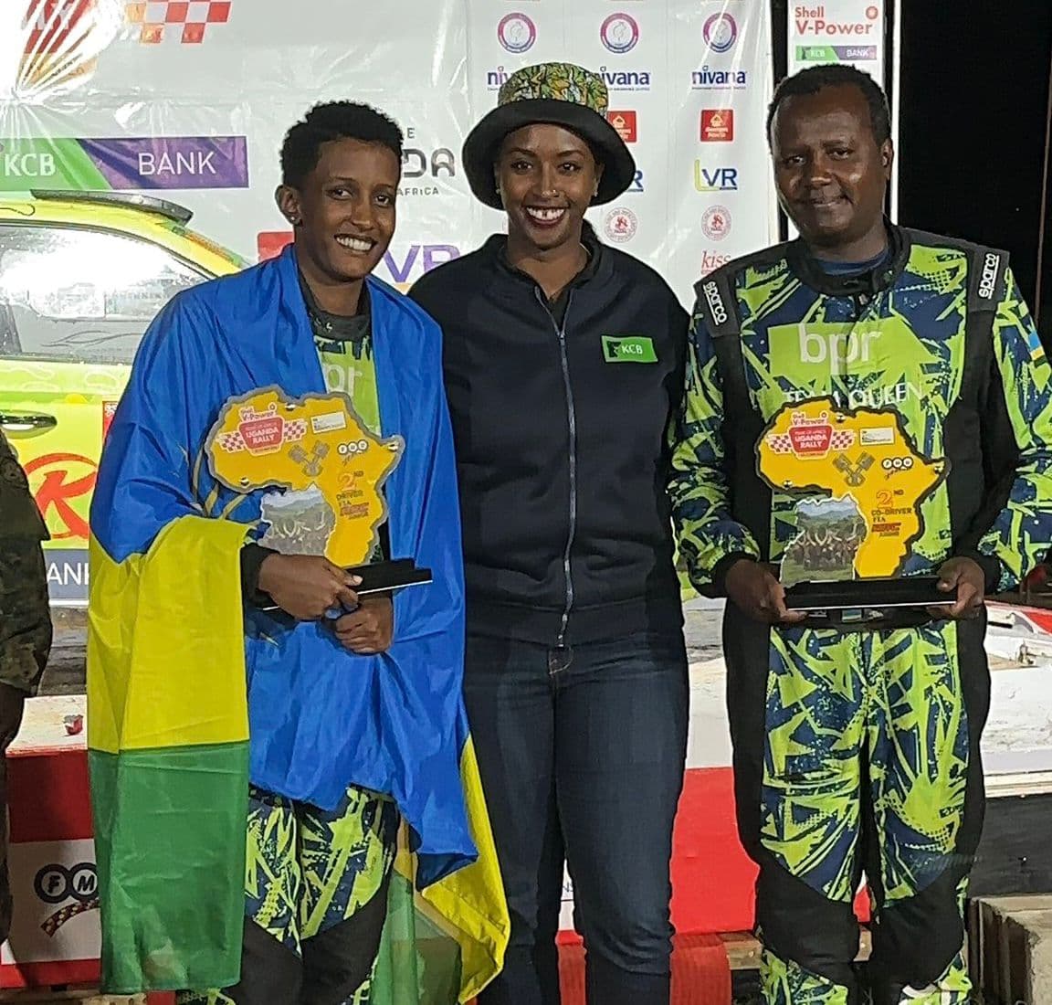 Queen Kalimpinya yitwaye neza muri Shampiyona Nyafurika mu gutwara imodoka