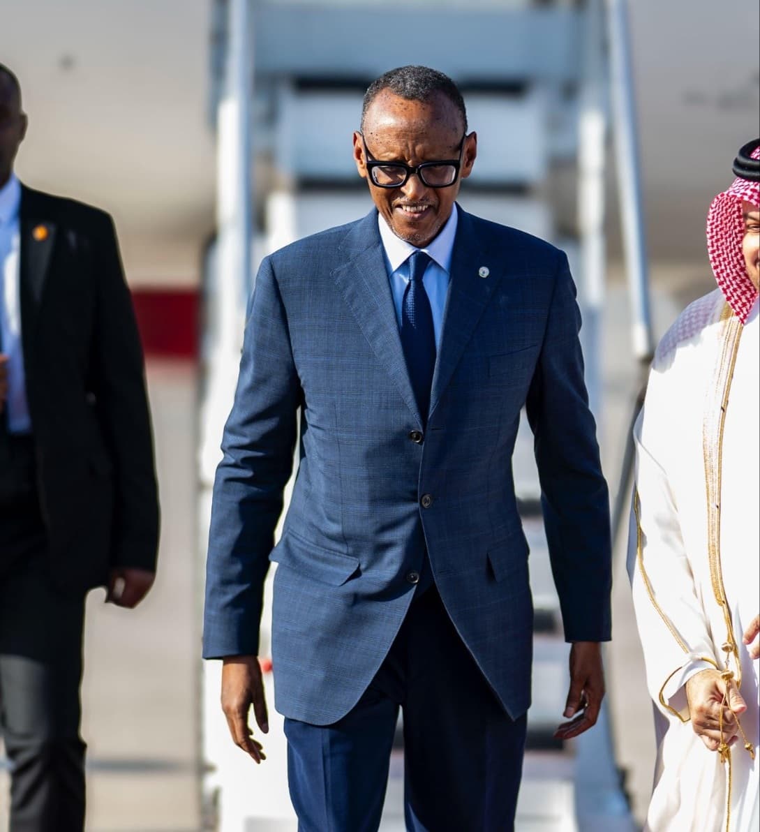Perezida Paul Kagame yageze muri Kenya