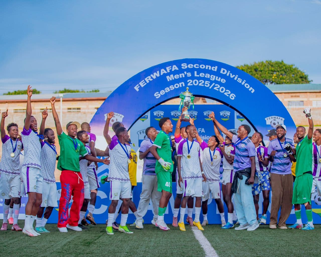 Ikipe ya Sunrise FC yegukanye Igikombe cya Shampiyona y’Icyiciro cya Kabiri