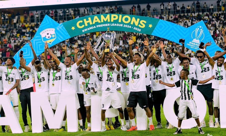 Ikipe ya APR FC yegukanye igikombe cya Shampiyona ku nshuro ya karindwi yikurikiranya