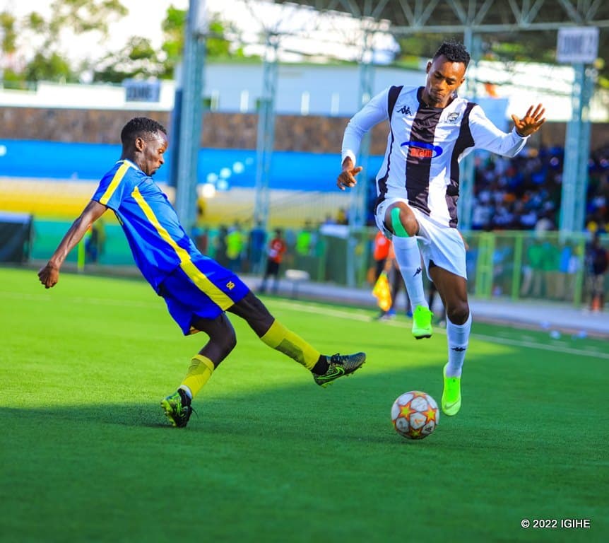Kapiteni wa APR FC yagize icyo asaba abafana bayo mbere yo guhura na Rayon Sports