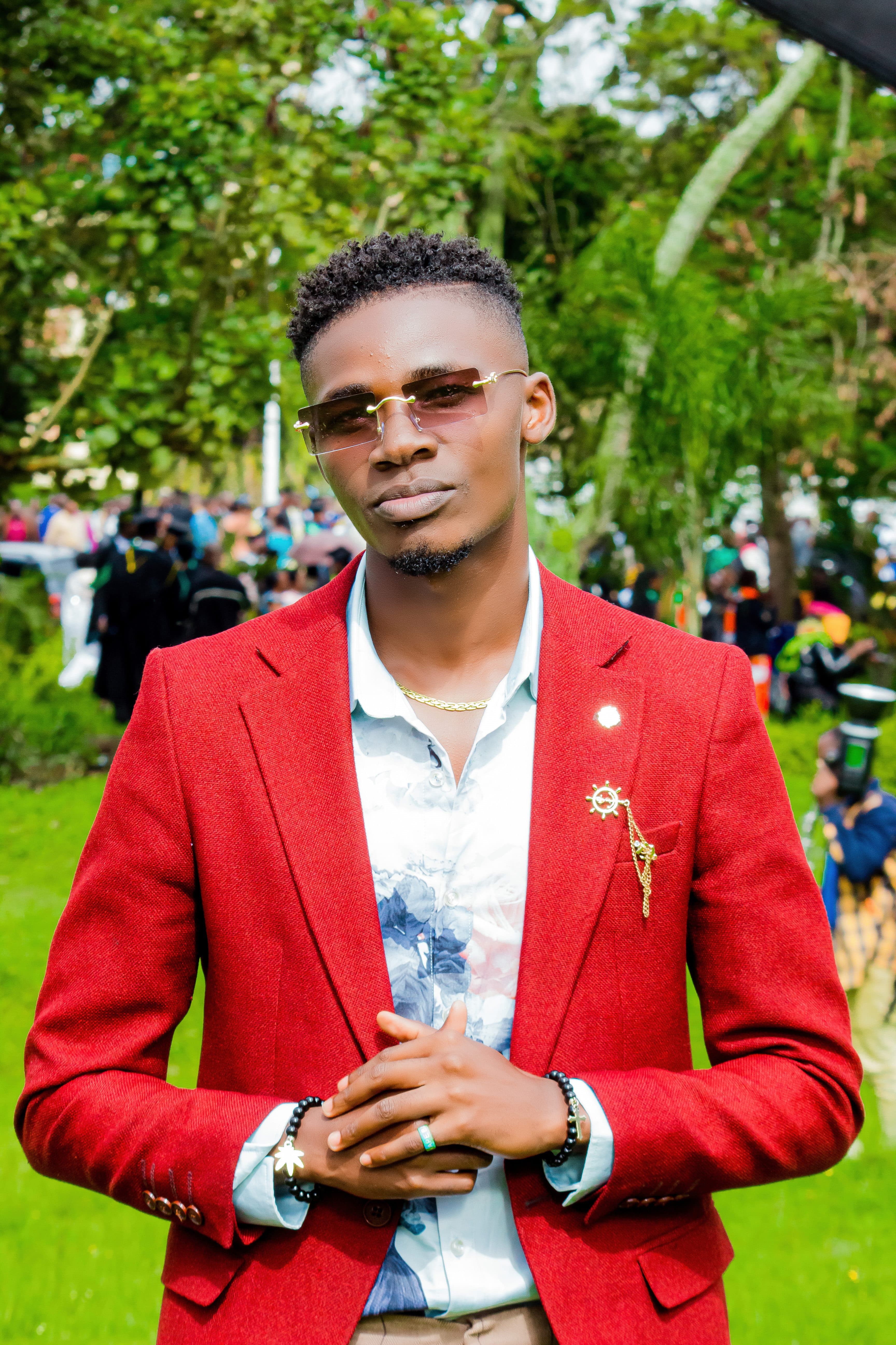 Bigwi Gold yashyize hanze amashusho y'indirimbo nshya yise 'GUDO'